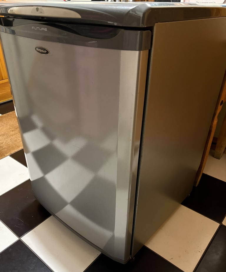 Undercounter fridge free delivery