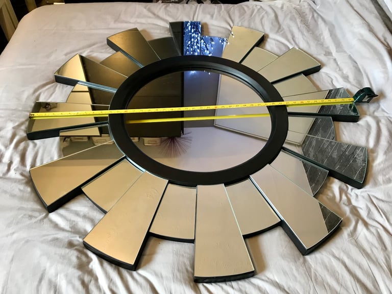Elegant Stylish WEST DECOR very large mirror black 110.5cm or 43.5 inch dia  Light weight