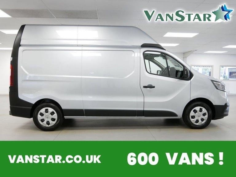image for 72 RENAULT TRAFIC 30 2.0 BLUEDCI 150 BHP LH LONG HIGH BUSINESS + ( SAT NAV / AIR