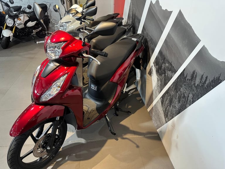 New Honda NSC Vision 110 - Mega Deal Was £2999 now £1995 with free Security Pack