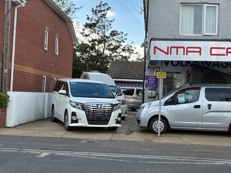 2015 Toyota Alphard 2.5S 7 Seater  4WD Petrol  Automatic  New generation  Air