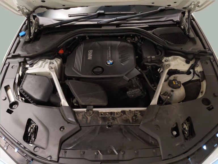 2018 BMW 5 Series 520d SE 4dr Auto SALOON DIESEL Automatic