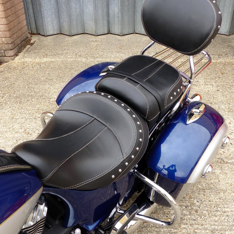 Immaculate 2017 Indian Springfield Chief – Fully loaded- One Owner- Full History