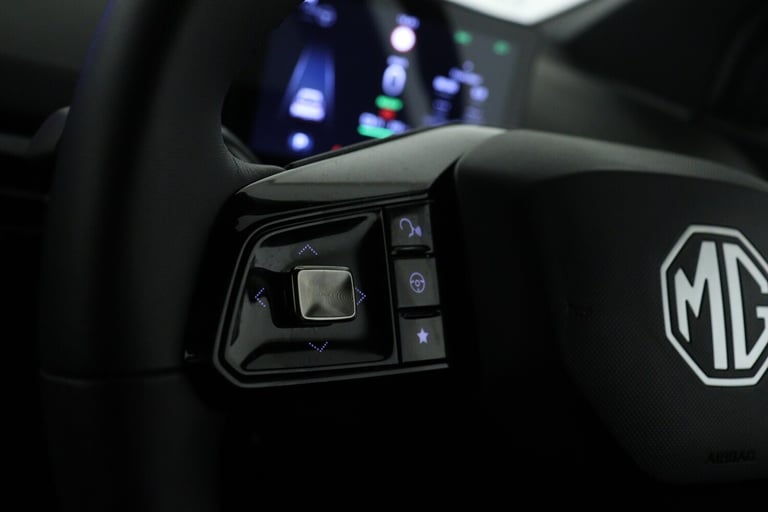 2024 MG MG4 180kW Trophy EV Extended Range 77kWh 5dr Auto Hatchback Electric Automatic
