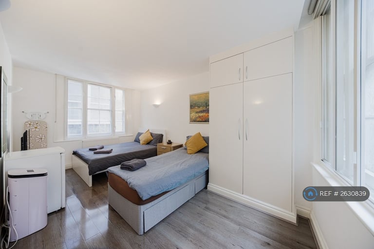 Studio flat in Bishopsgate, London, EC2M (#2630839)