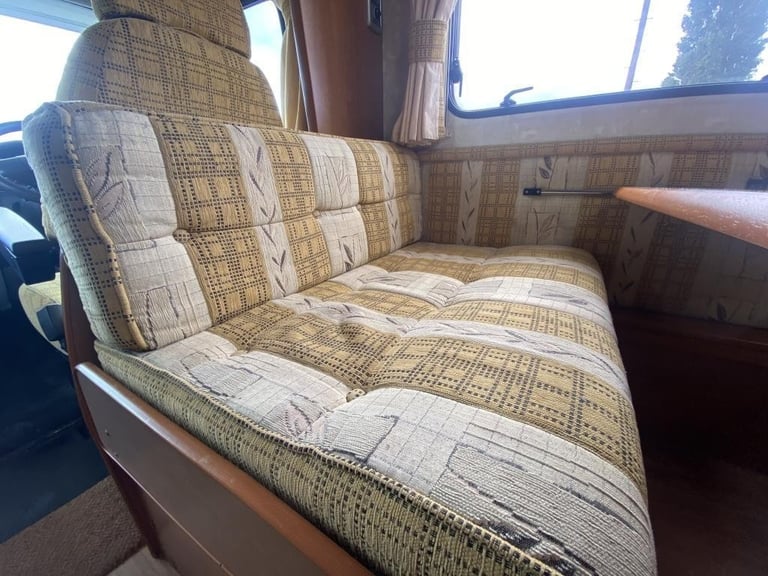 2004 (54) BESSACARR E445 4 BERTH MOTORHOME