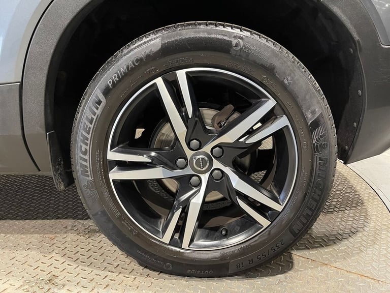 2019 Volvo XC40 1.5 T3 R-Design SUV 5dr Petrol Manual Euro 6 (s/s) (156 ps) ESTATE Petrol Manual