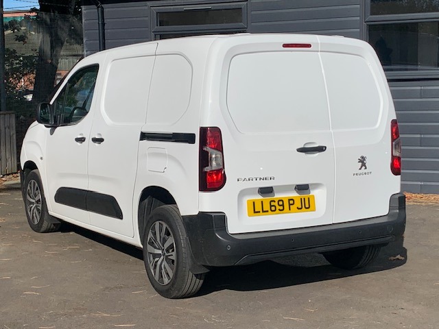  Peugeot Partner 1000 1.5 BlueHDi 100 Professional Van Diesel