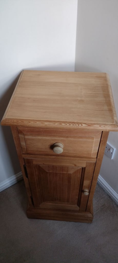 PINE CABINET WITH A TOP DRAWER 
