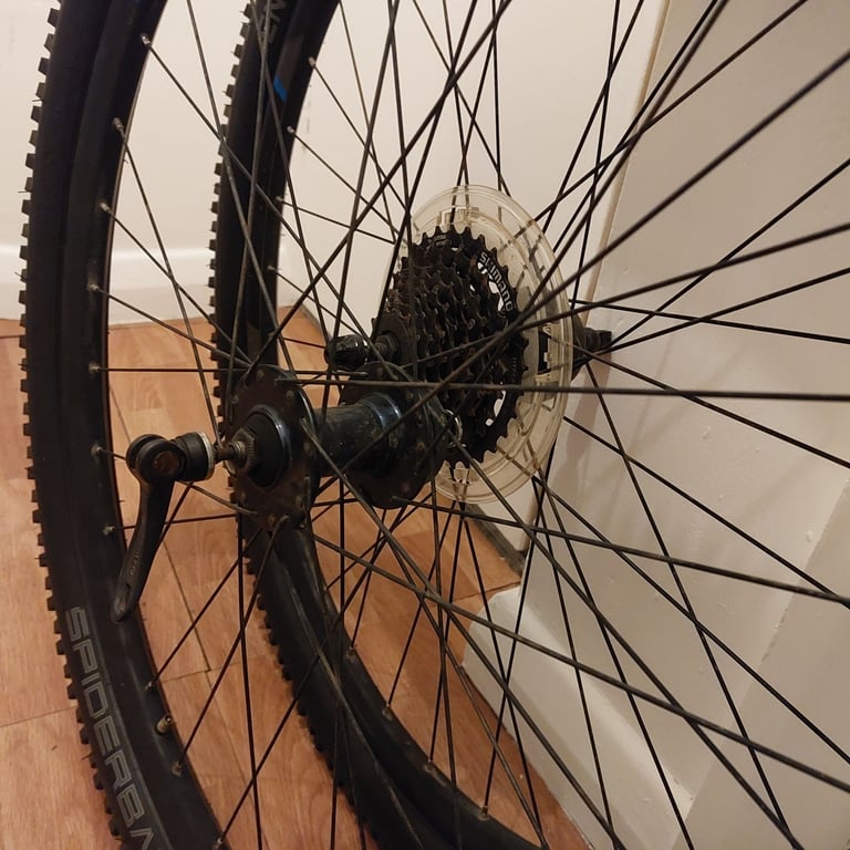 Carrera Vengeance Bike Wheel Set 27.5. New Tyres & Puncture Proof Inner Tubes. 