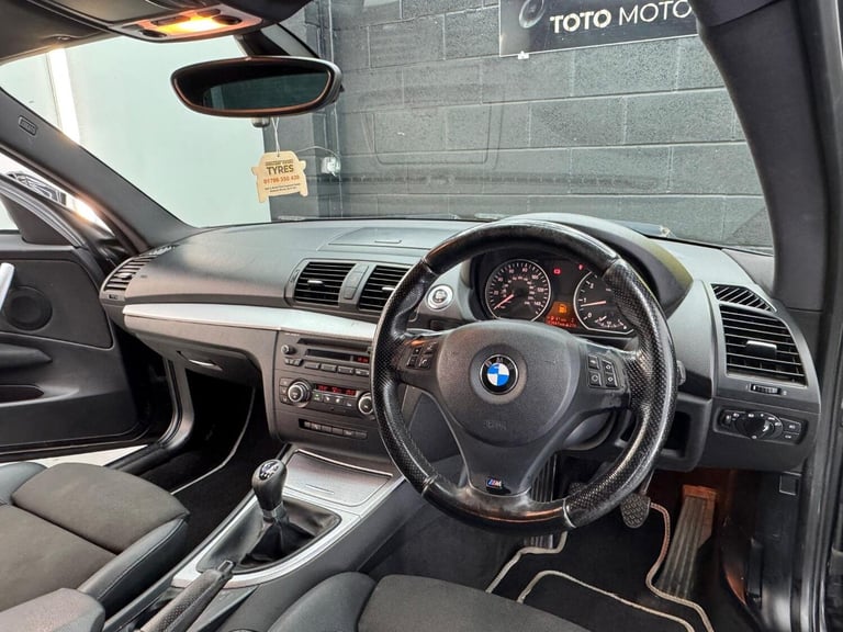 BMW 1 SERIES 2.0 118i M Sport 3 door 2010