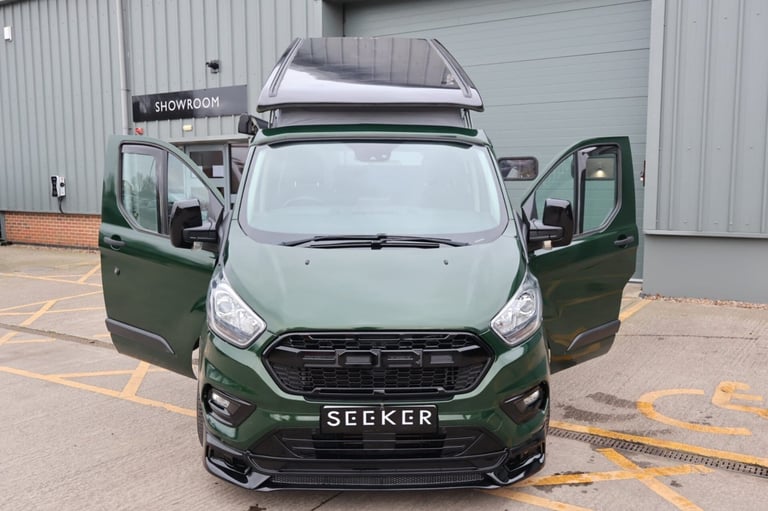 2022 Ford Transit Custom 2022 320 NUGGET Auto  ST styling 4 berth 185 BHP END KITCHEN FACTORY NUG...