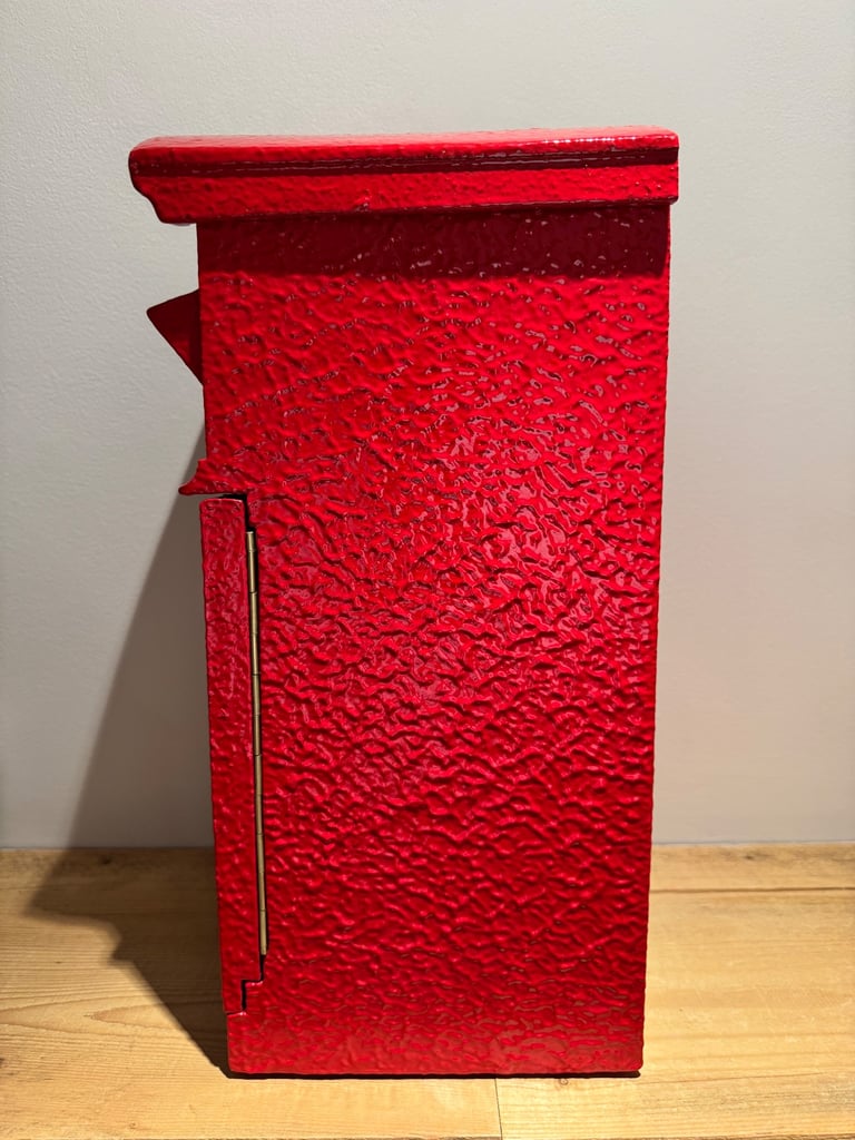 Vintage postbox 