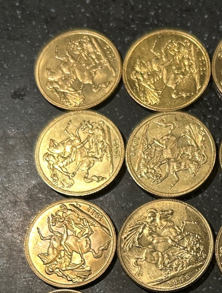 6 gold plated sovereigns 