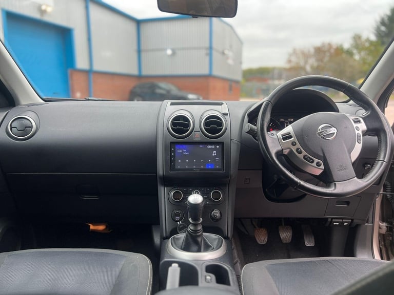 2011 Nissan Qashqai 1.5 dCi Acenta 2WD Euro 5 5dr HATCHBACK Diesel Manual