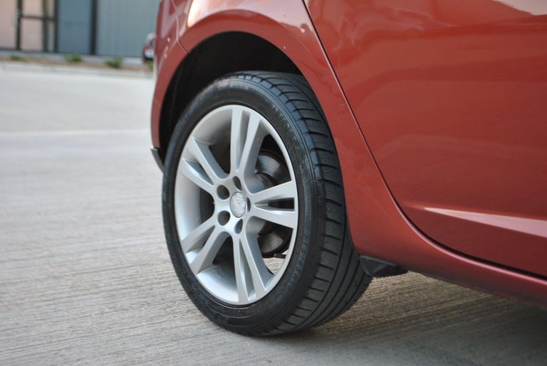 SEAT Ibiza 1.6 16V Sport Euro 4 5dr Petrol Manual - Image 15