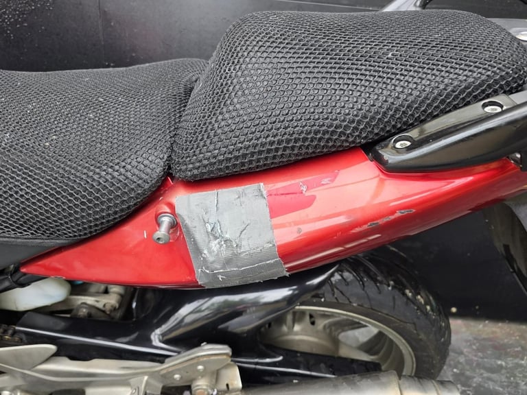 HONDA CBF 1000 A-8 PROJECT BIKE HPI CLEAR