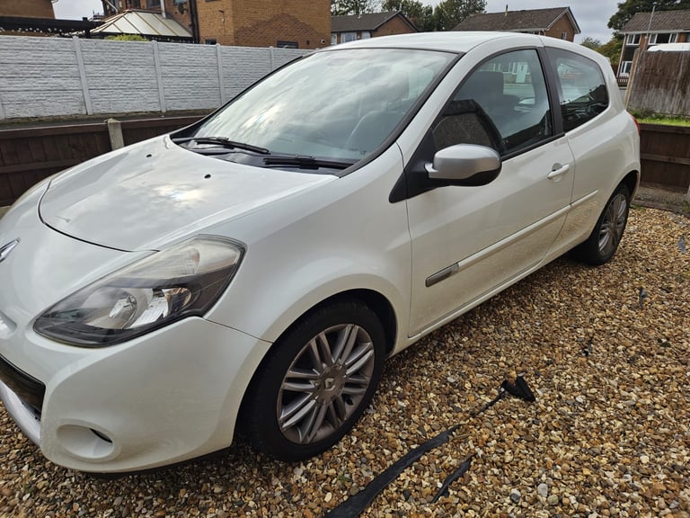 Renault, CLIO, Hatchback, 2012, Manual, 1149 (cc), 3 doors
