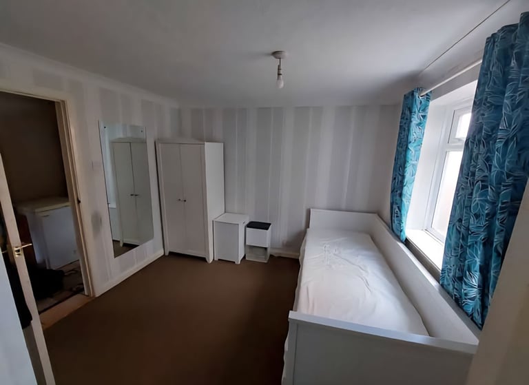 Double Room with ensuite bathroom 