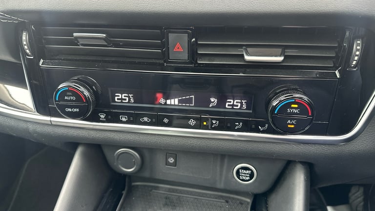 2021 Nissan Qashqai 1.3 DiG-T MH 158 Premiere Edition 5dr Xtronic Petrol Hatchback Hatchback Petr...