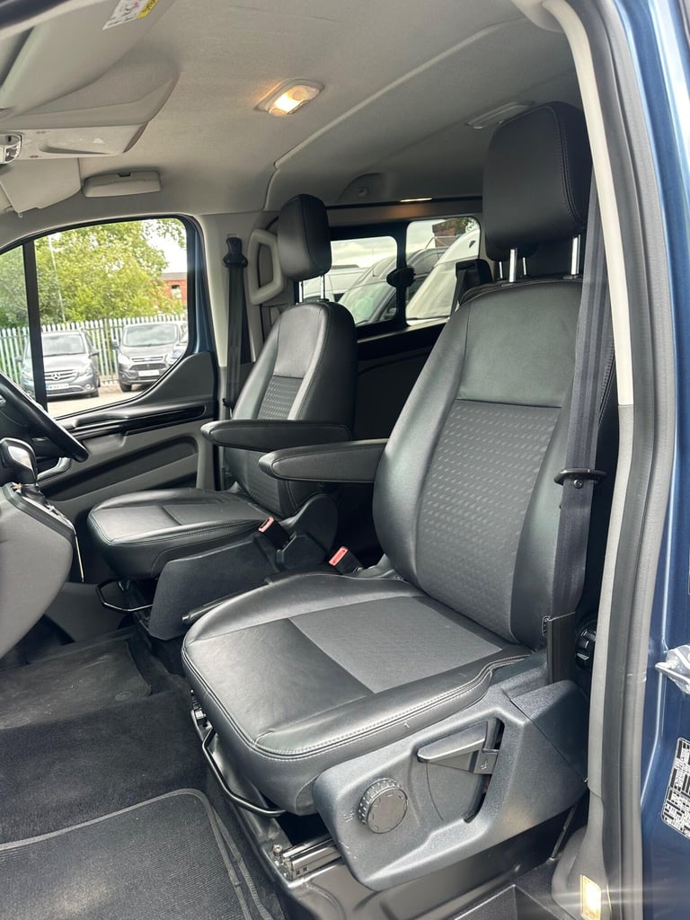2019 Ford Transit Custom 2.0 TDCi 170ps Low Roof D/Cab Sport Van Auto PANEL VAN DIESEL Automatic