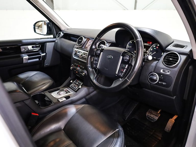 2015 Land Rover Discovery 4 SD V6 HSE SUV Diesel Automatic