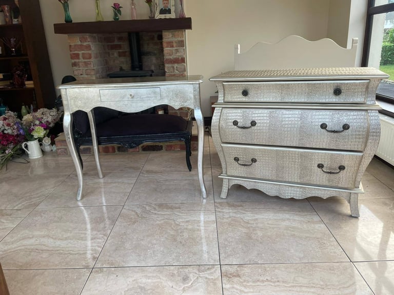 silver console table£75
