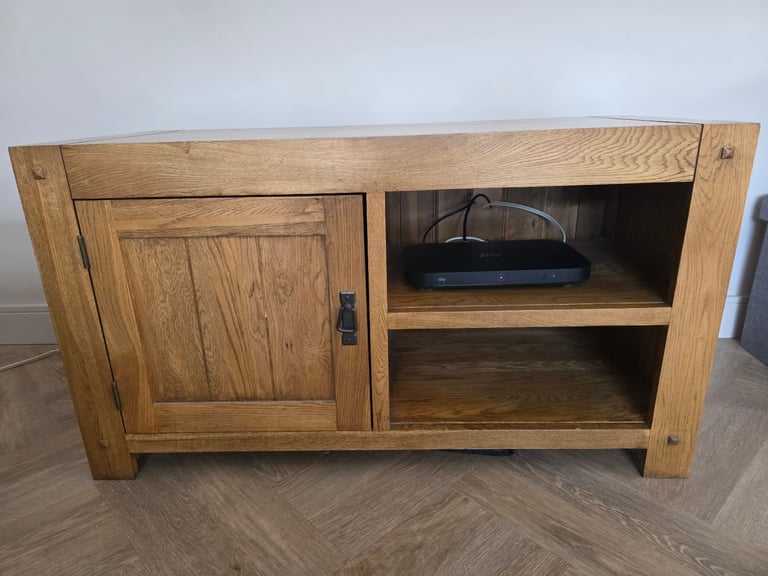 image for Oak TV cabinet 