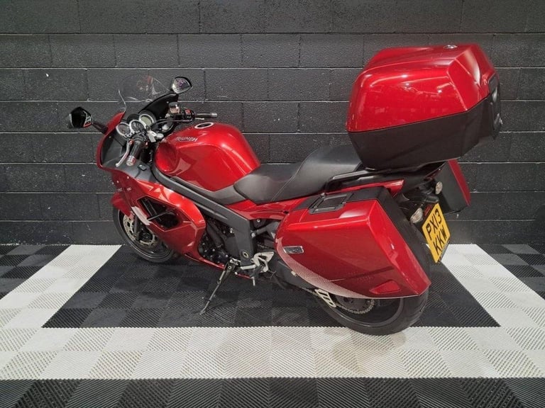 2013 13 TRIUMPH SPRINT GT 1050 ABS FINANCE SPECIALISTS APPLY NOW