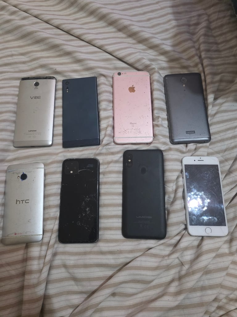 Broken phones different model's 