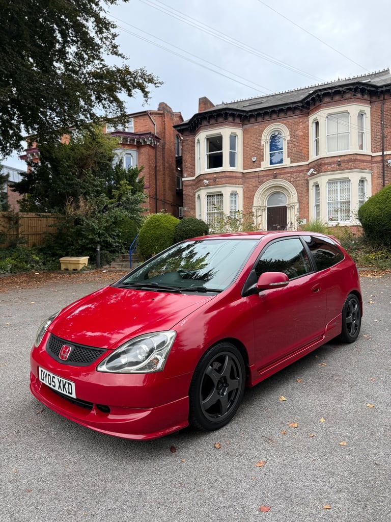 2005/05 Honda Civic Type R EP3 - Milano Red - MOT Oct 26