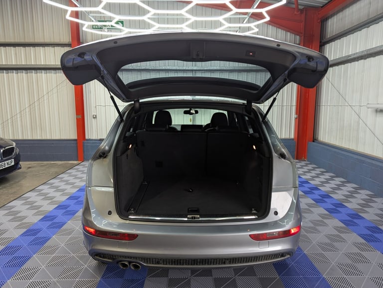 2009 Audi Q5 2.0 TDI Quattro S Line 5dr S Tronic ESTATE Diesel Automatic