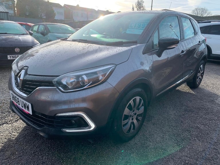 image for 2018 Renault Captur PLAY DCI Hatchback Diesel Manual