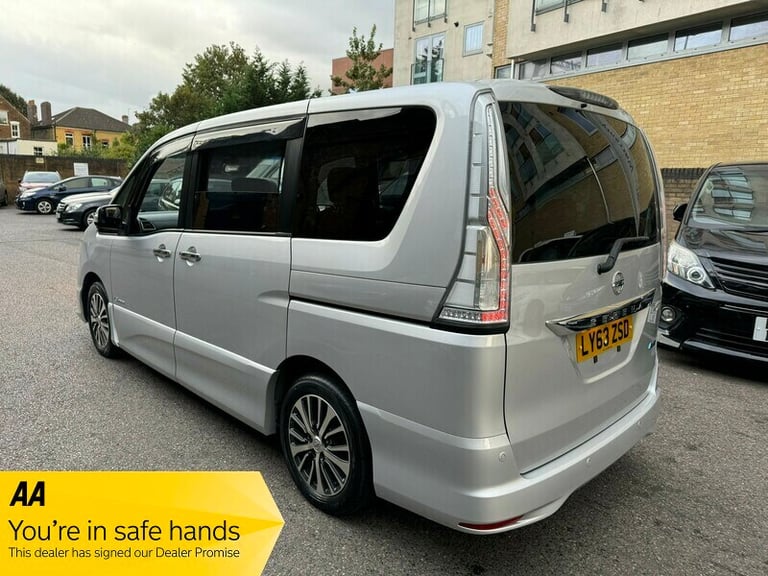Nissan Serena 2.0 HYBRID AUTO 8 SEAT