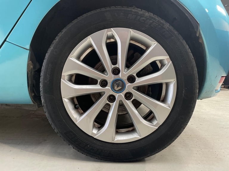 2020 Renault Zoe R135 52kWh Iconic Auto 5dr (i, Rapid Charge) HATCHBACK Electric Automatic