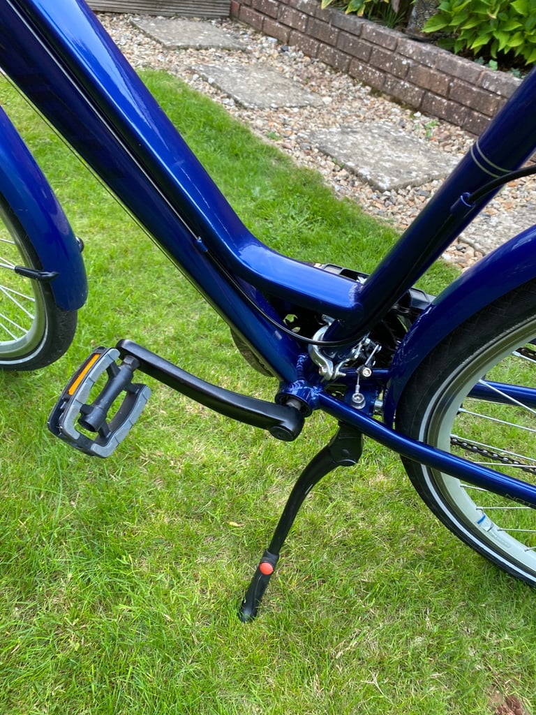 Pioneer 1 Raleigh hybrid ladies large bike