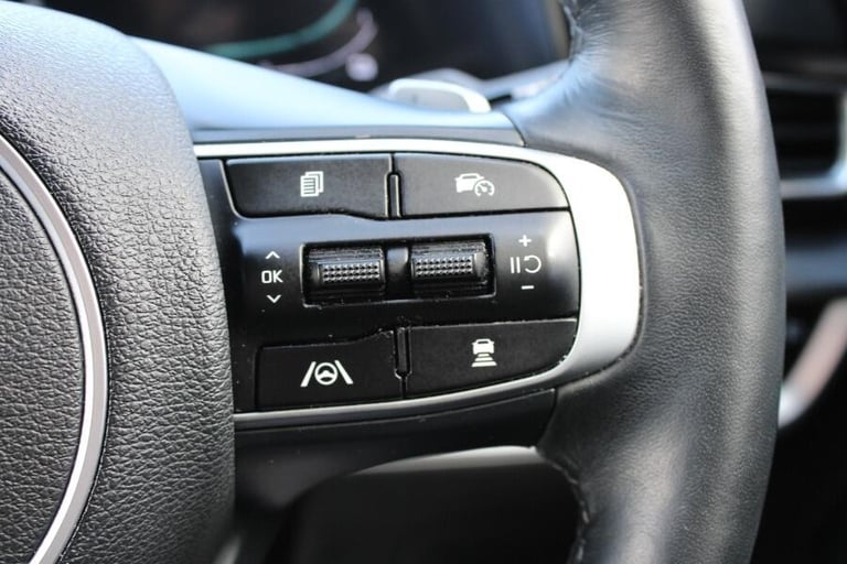 2024 Kia Sportage 1.6 T Gdi 13.8kwh Gt Line Suv 5dr Petrol Plug In Hybrid Auto Awd Euro 6 (s/ EST...