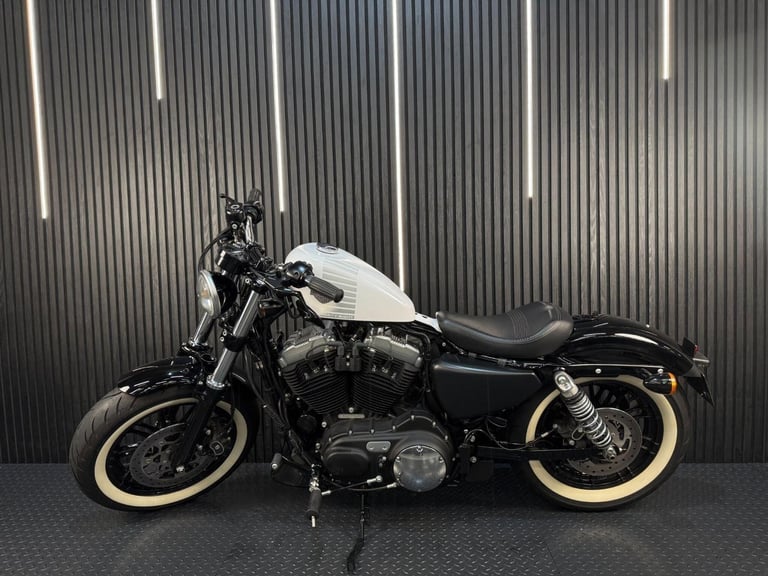 2017 Harley-Davidson Sportster 1200 XL1200X Forty-Eight Euro 4