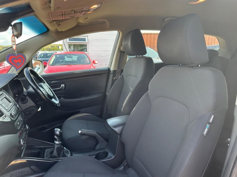 2014 Kia Carens 1.6 GDi EcoDynamics 2 Euro 5 (s/s) 5dr MPV Petrol Manual