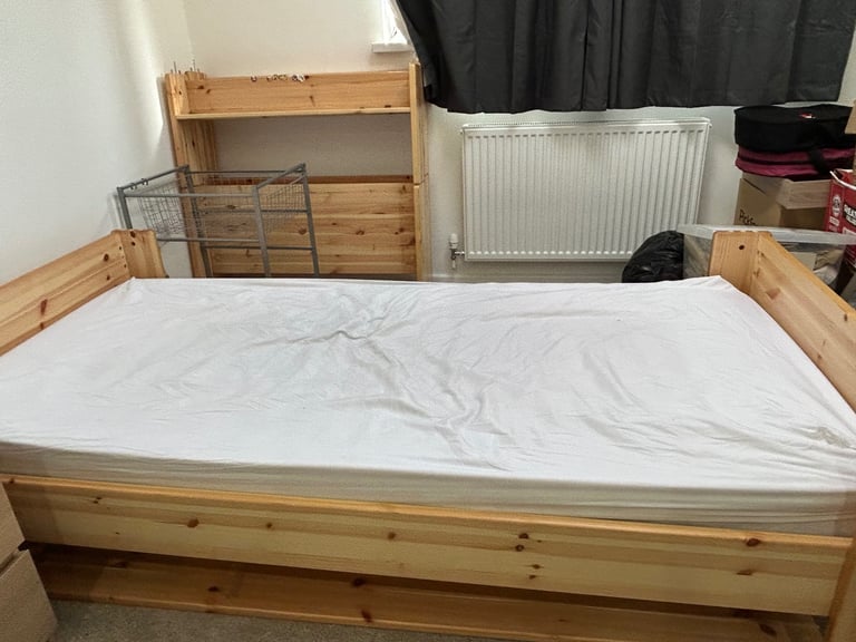 Solid wood single bed