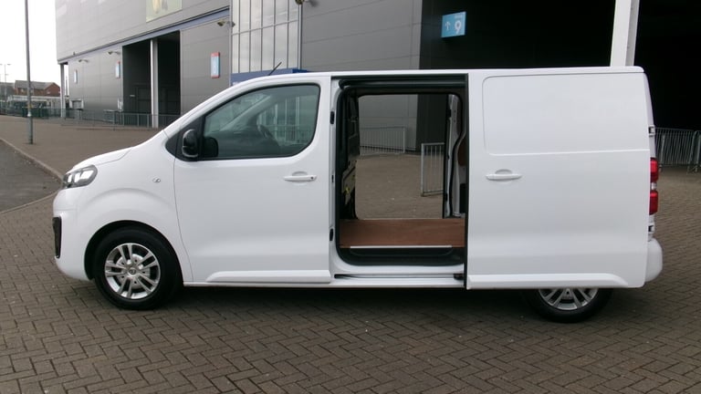 2021 Vauxhall Vivaro 2700 1.5d 120PS Sportive H1 Van NO VAT PANEL VAN Diesel Manual