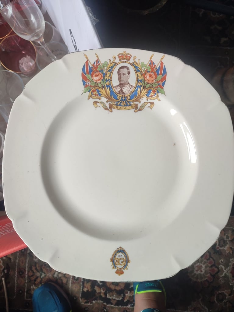 image for Royal coronation plate 
