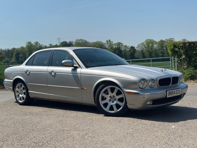  Jaguar XJ 4.2 XJ8 SE 4dr Petrol Automatic