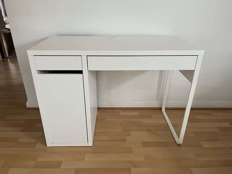 IKEA MICKE Desk White 105x50 cm