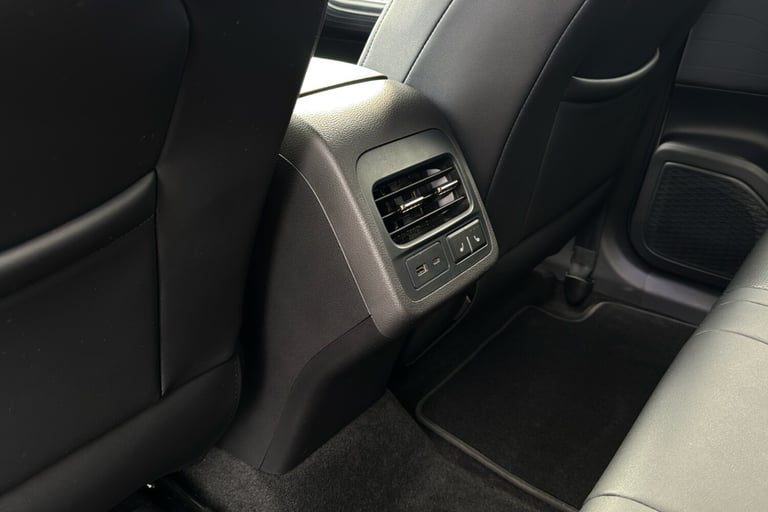  Omoda Omoda E5 61.05kwh Comfort Suv 5dr Electric Auto 204 Ps Electric