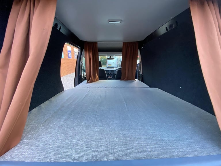 2016 Volkswagen Caddy DOUBLE BED—STOVE—AWNING—CRUISE PANEL VAN Diesel Manual