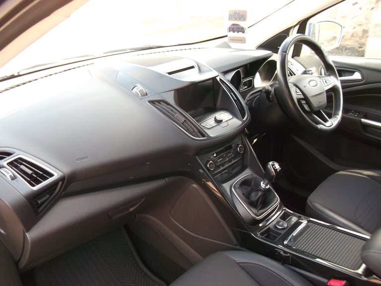 Ford, KUGA, Hatchback, 2018, Manual, 1997 (cc), 5 doors