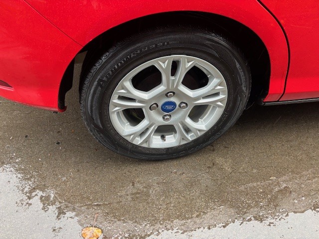 FORD B-MAX 1.5 TDCi Zetec Red Manual Diesel 2015