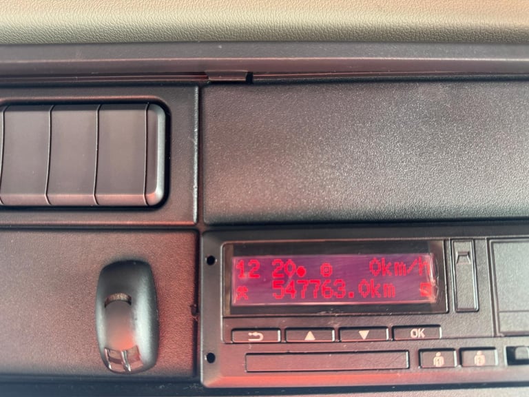 2020 DAF CF 340 6X2 BOX 