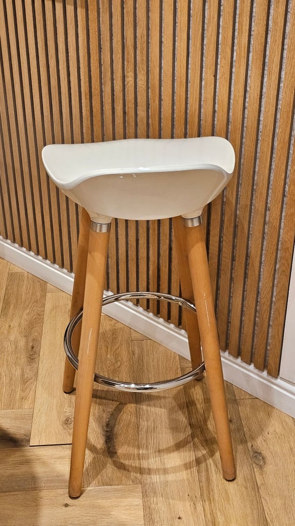 Breakfast Bar Stool/Chair